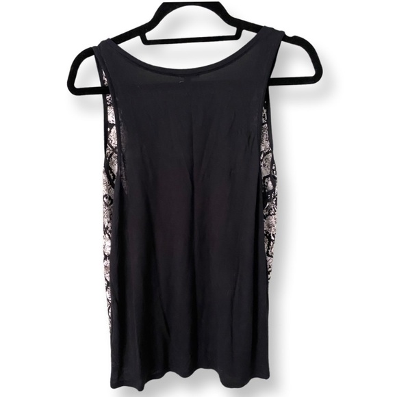 Express Embellished Tank Size L - Picture 2 of 5